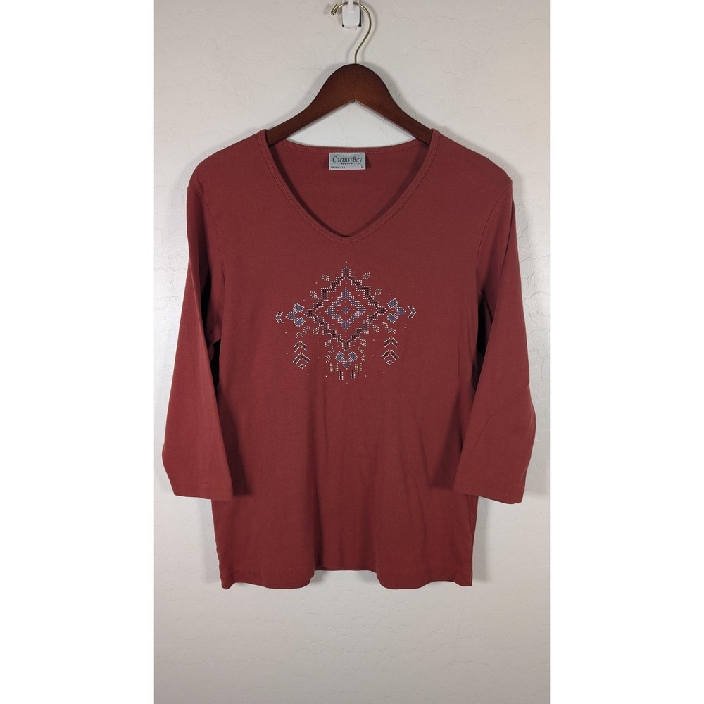 Cactus Bay Shirt Womens Large Red Geometric Rhinestone V Neck 3/4 Sleeve USA